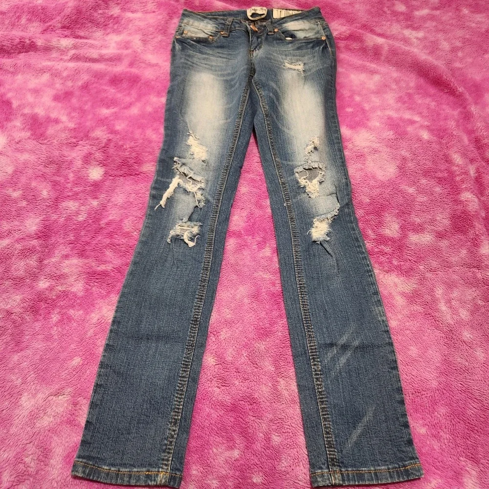 Indigo Rein Jeans Women's Size 1 Ultra‎ Low Rise Skinny Blue Embroidered Pocket